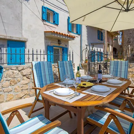 House Bajota With Terrace And Sea View *