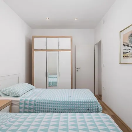 House Bajota With Terrace And Sea View Holiday home *