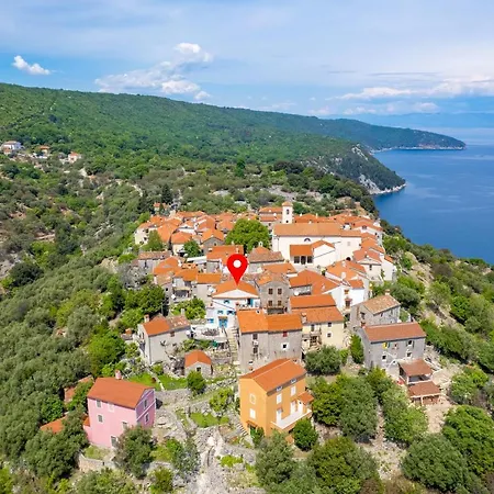 House Bajota Cres Island Croatia - Sea View & Terrace Vakantiehuis *