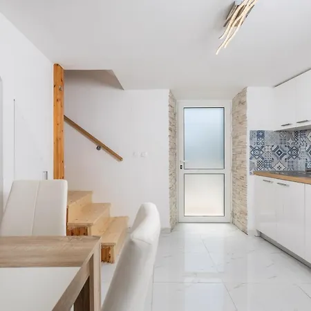 Nyaraló House Bajota Cres Island Croatia - Sea View & Terrace