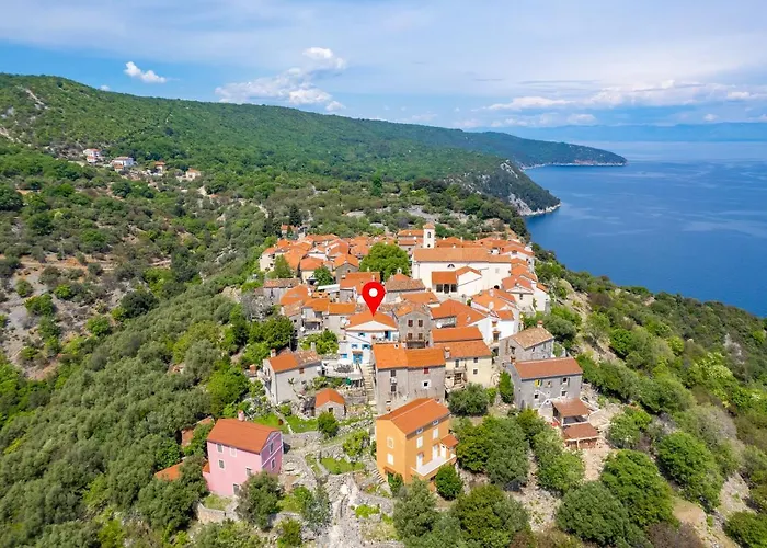 House Bajota With Terrace And Sea View Tatil Evi *